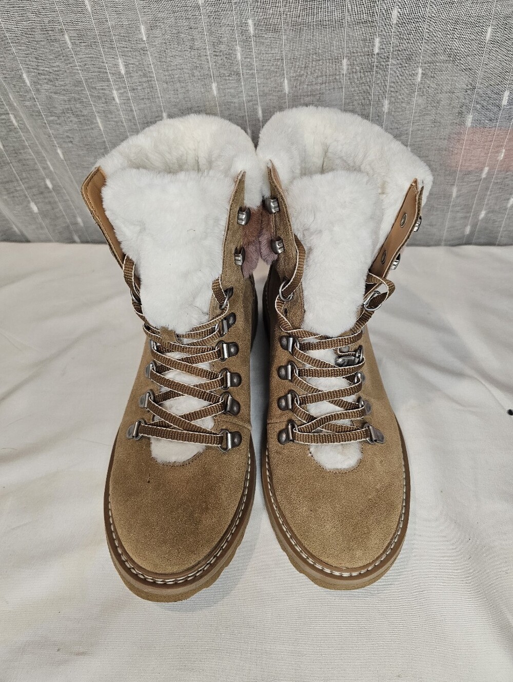 Splendid Lace Up Boot. Faux Fur Lined Tan Women’s Winter Boots - Cream Fur. Sz 8